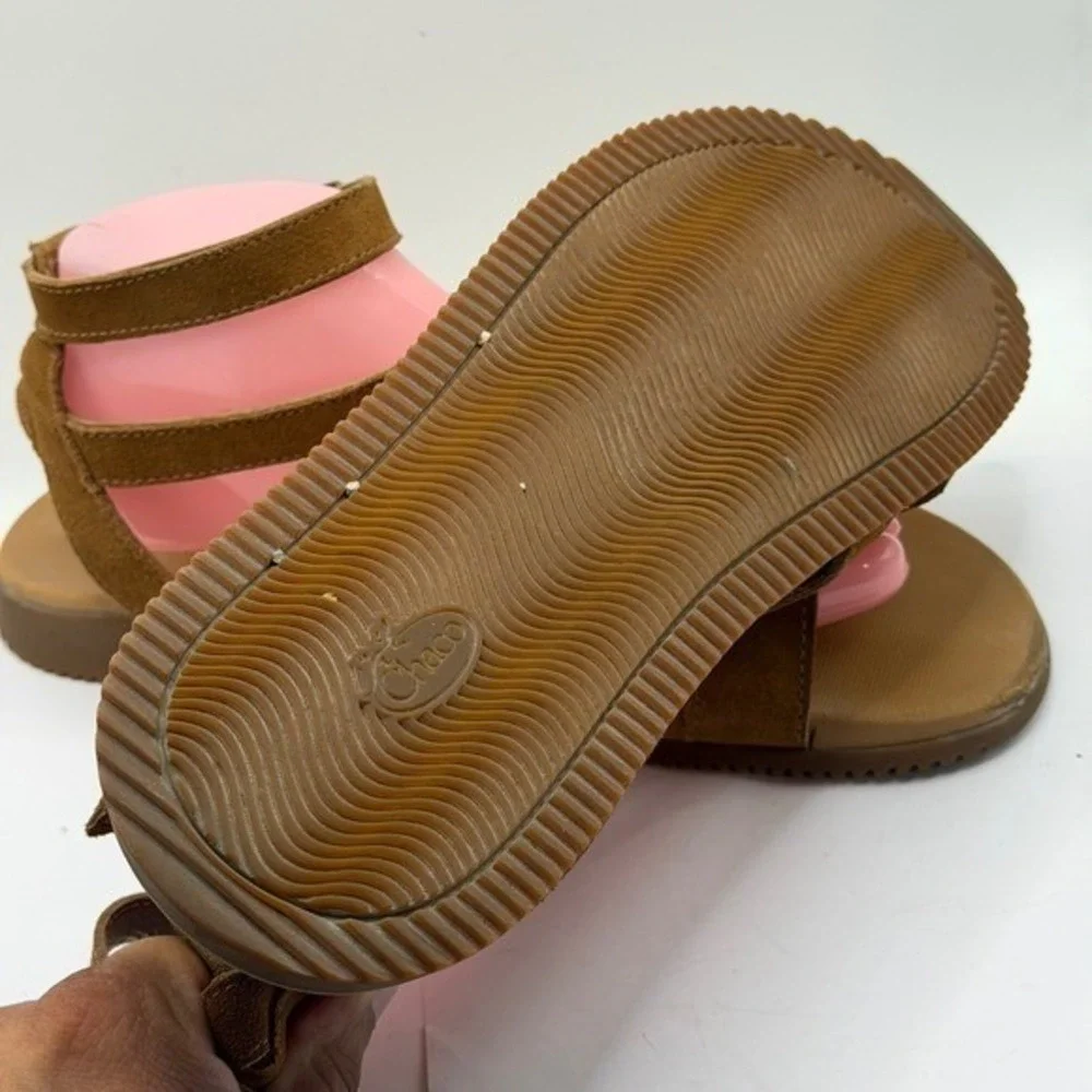 Chaco wore these